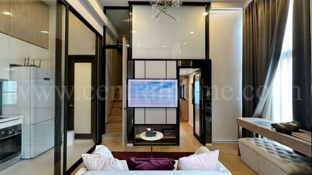 ขายด่วน คอนโด ชีวาทัย เรสซิเดนซ์ อโศก Loft Type Built-in ราคาถูก