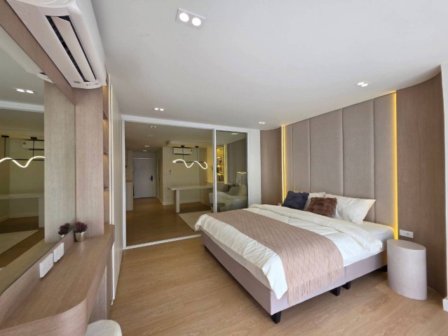 ขาย 3.05 ล้าน 45 ตรม. #Hillside4 #วิวสระว่ายน้ำ ทำเลทองใกล้นิมมาน