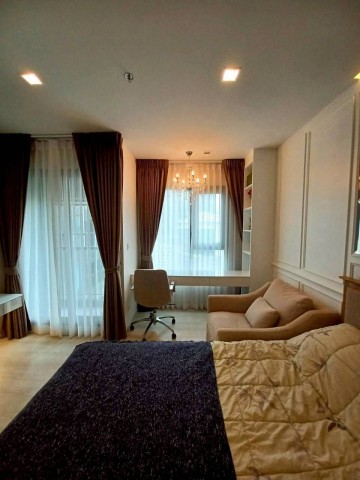 Life One Wireless 17th Floor Corner Unit Near BTS Ploenchit