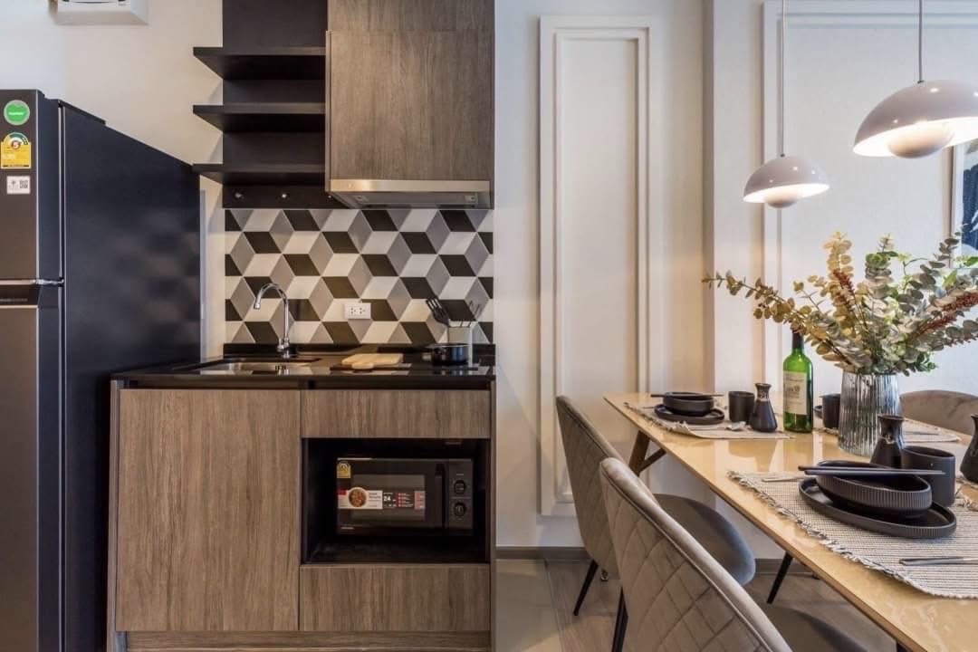 เดอะ เบส เพชรบุรี-ทองหล่อ