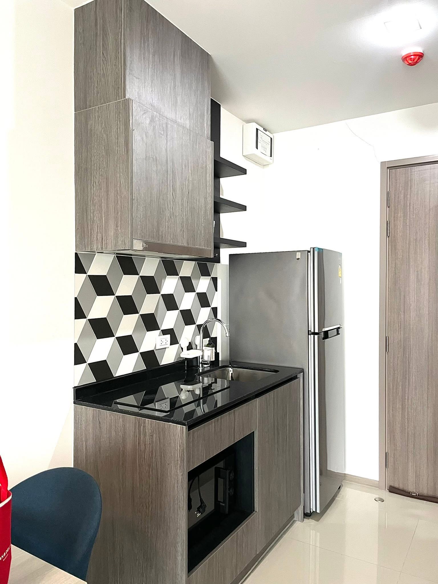 The Base Phetchaburi - Thonglor