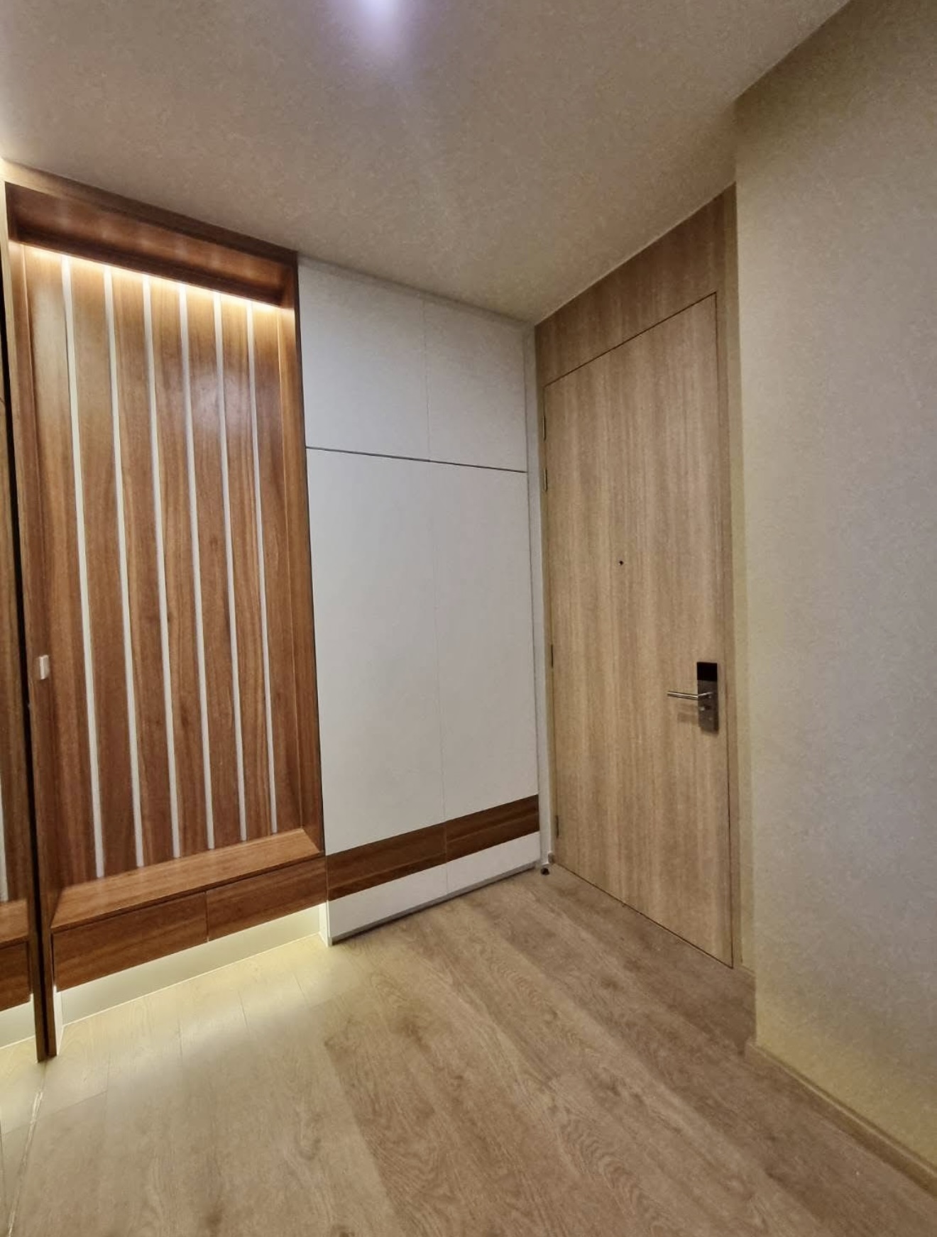 Noble BE19 (โนเบิล บี 19)