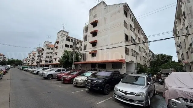 Baan Eua Arthorn Buengkum