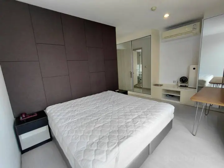 Rhythm Sukhumvit 42