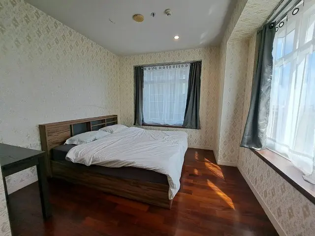 Circle Condominium