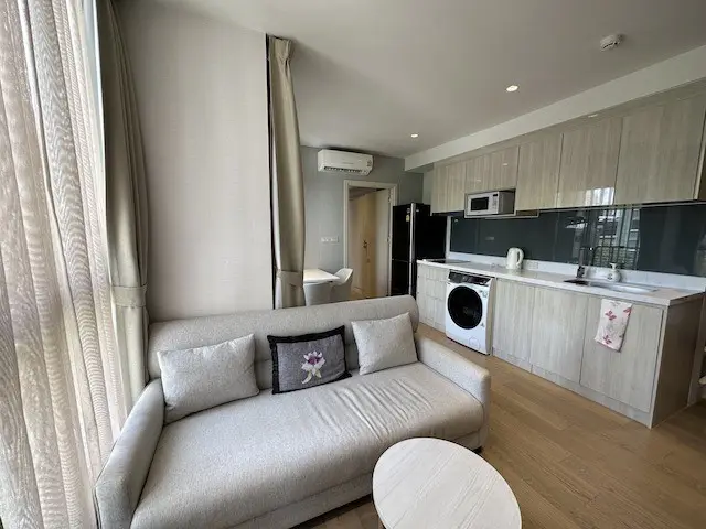 Runesu Thonglor5