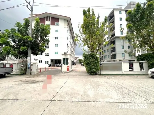 Golden Condo Khrua Sahapat