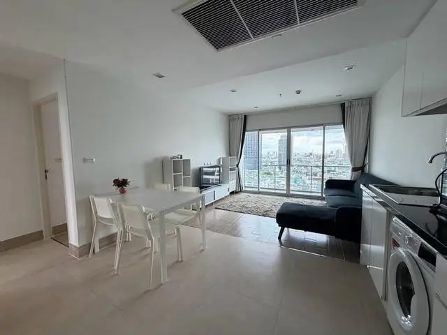 VERTIQ CONDO SRIPRAYA