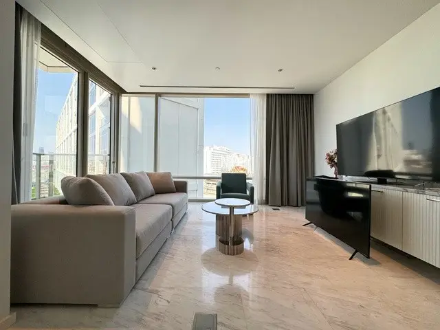 Four Seasons Private Residences