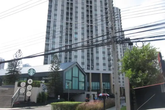 hapter One Eco Ratchada-Huai Khwang